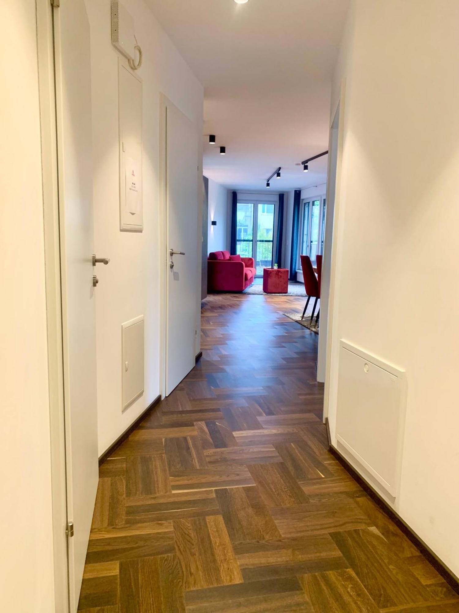 Appartement Moeblierte + Parkplatz Und Terrasse Vienne